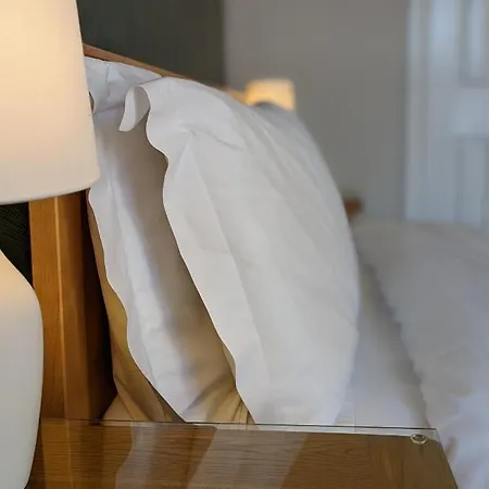 Clarence House Bed and breakfast