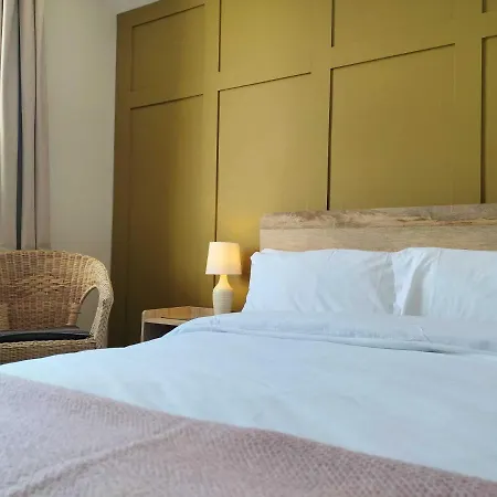 Clarence House Bed & Breakfast