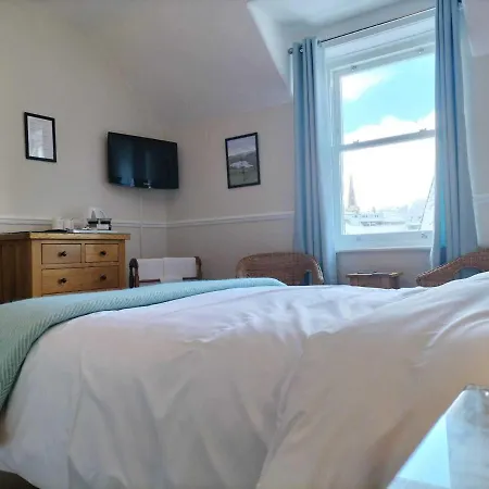 Clarence House Bed & Breakfast