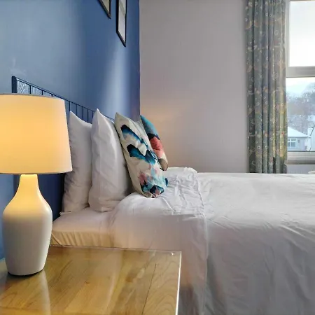 Clarence House Bed & Breakfast 4*