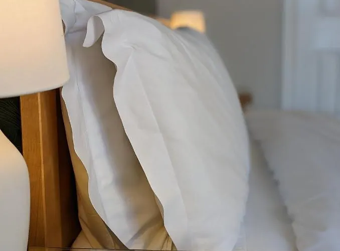 Clarence House Bed & Breakfast